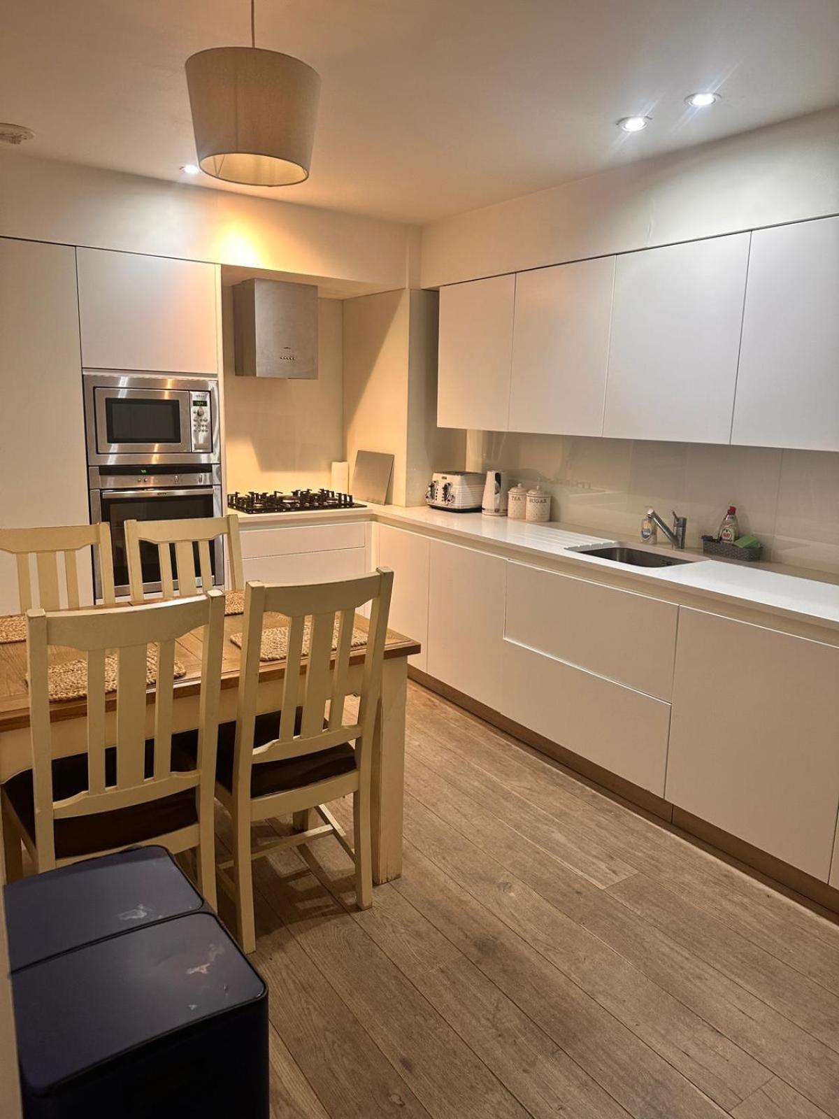 Spacious Central London Flat - 2Bhk Buitenkant foto